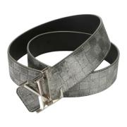 Pre-owned Leather belts