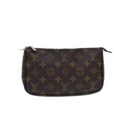 Pre-owned Canvas louis-vuitton-bags