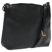 Pre-owned Leather shoulder-bags