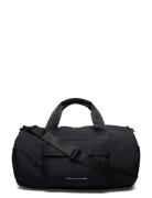 Th Skyline Duffle Bags Weekend & Gym Bags Black Tommy Hilfiger