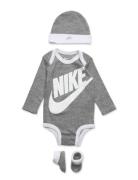 C1-Bodysuit+Hat+Bootie Langermet Bodysuit Grey Nike