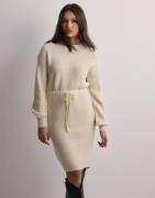 Only - Beige - Onlkatia Ls String O-Neck Dress Ex