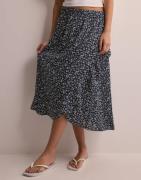 Only - Blomstrete - Onlcarly Flounce Long Skirt Wvn Noo