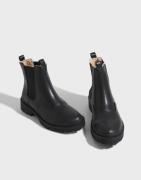 Nelly - Svart - Warm Chelsea Boot