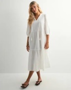 Vero Moda - Hvit - Vmpretty 3/4 Long Dress Wvn Ga