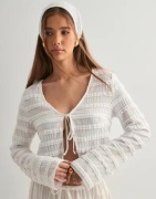 Pieces - Hvit - Pcanine Ls Tie Top Mm Jrs