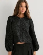 Pieces - Svart - Pcgretchen Ls Top Wvn D2D