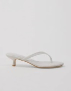 Nelly - Hvit - Rounded Thong Heel