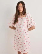 Vero Moda - Hvit - Vmodette 2/4 Short Dress Wvn Ga