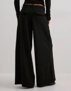 Nelly - Svart - Keep It Up Wide Leg Pants
