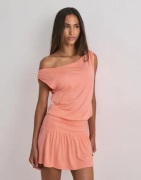 Nelly - Oransje - Soft Shoulder Mini Dress